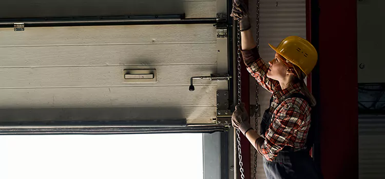 Addressing Common Garage Door Stoppage Issues in Fremont, NE
